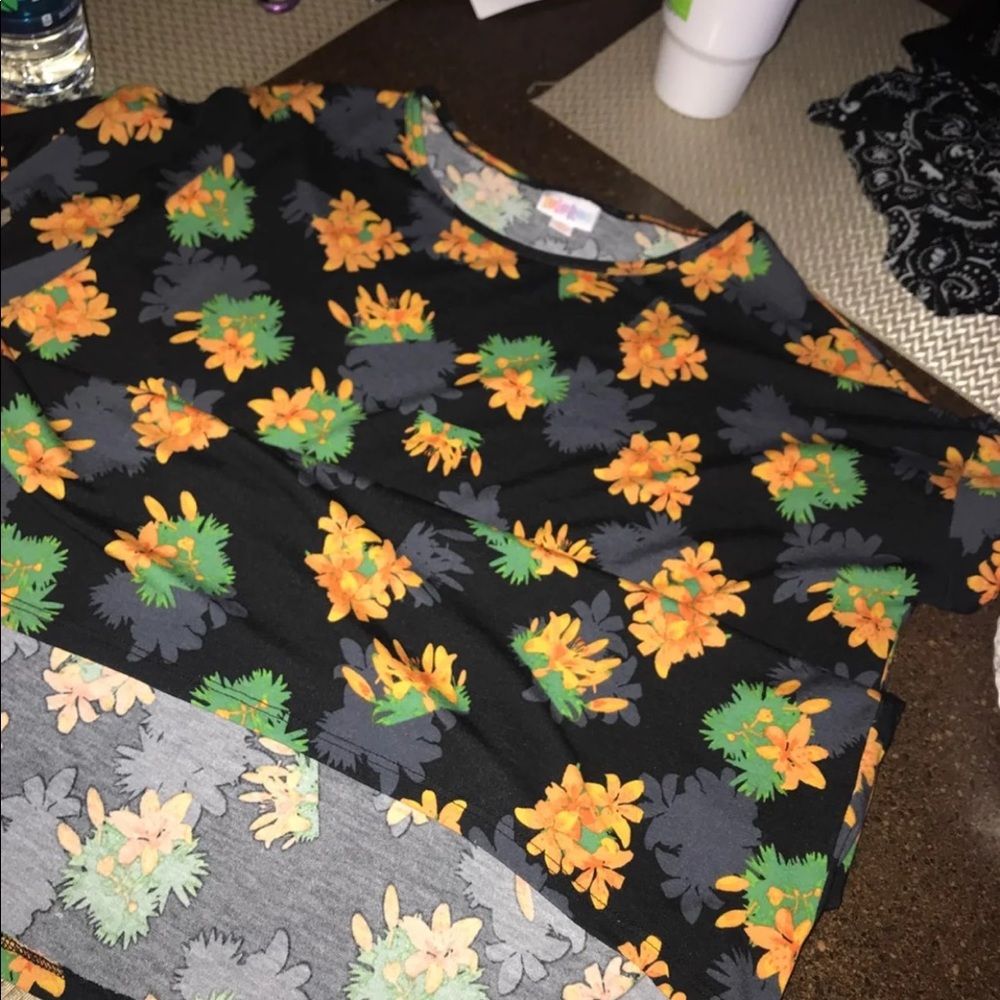 Lularoe - Picture 2 of 2